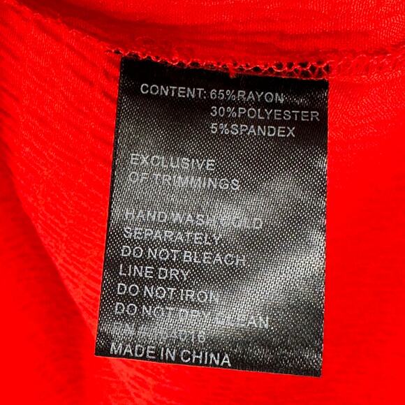 New Calessa Solid Red Flutter Tier SLeeve Elastic Neck Shirt Womens Size Small - Picture 5 of 5